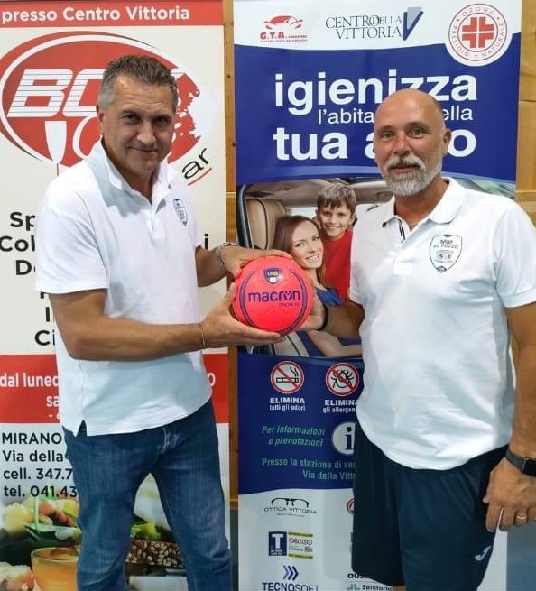 Vio Giuliano - Mister dell'MM al Pozzo C5 - Serie C2 Gir. B stagione 2022/23